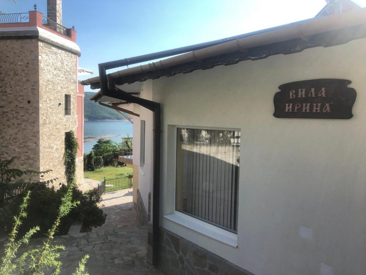 Villa Irina Kŭrdzhali Exteriör bild